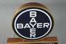 Leuchtreklame Bayer