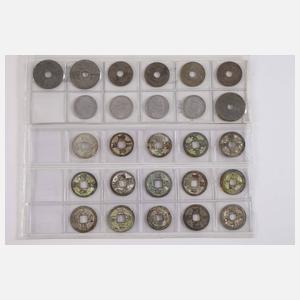 Konvolut Lochmünzen und Zahlungsmittel China