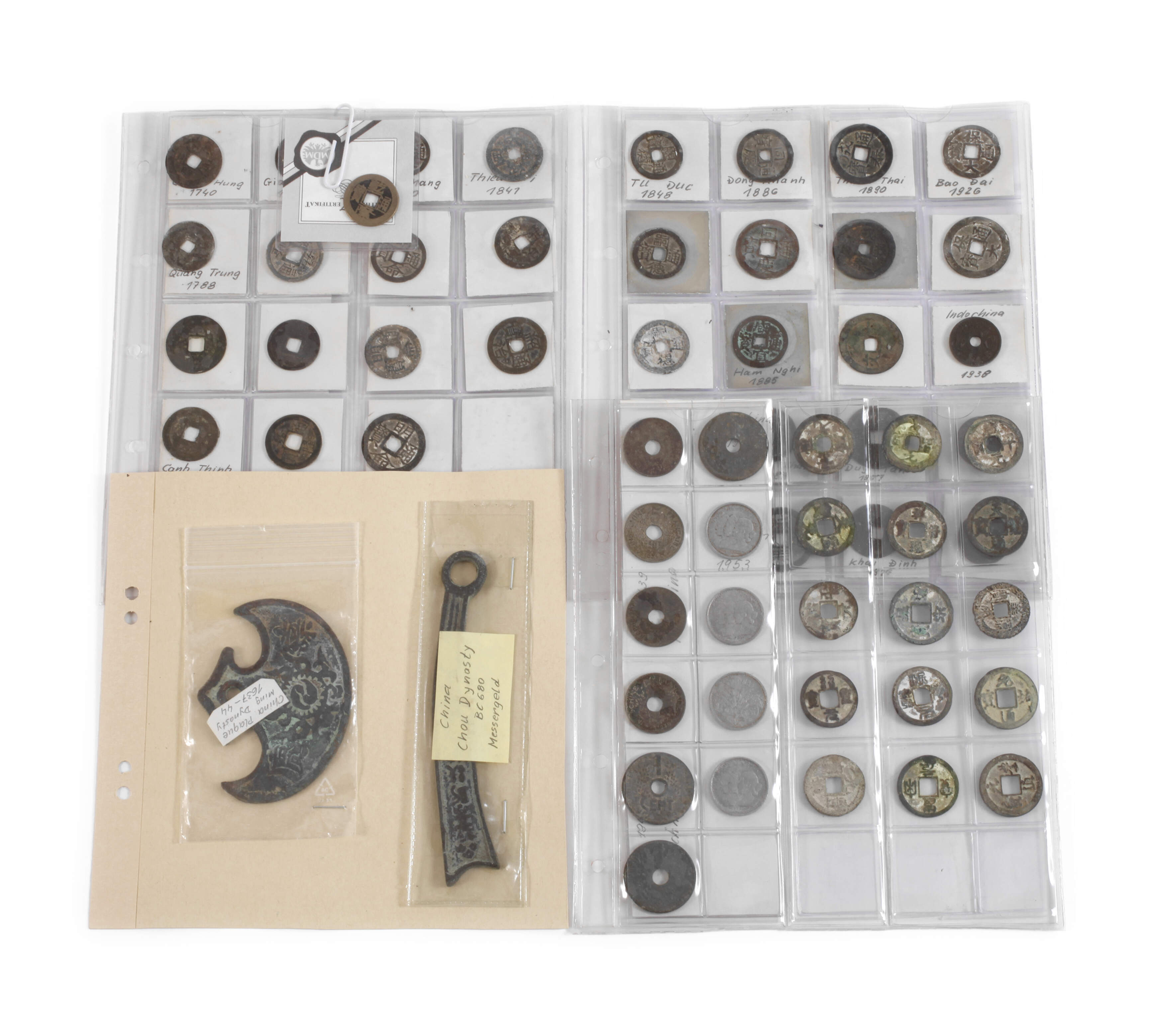 Konvolut Lochmünzen und Zahlungsmittel China