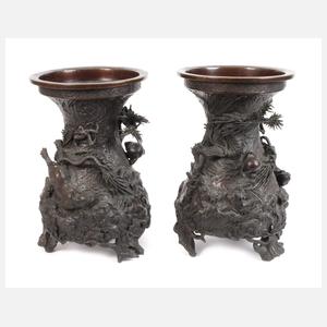 Paar prachtvolle Bronzevasen