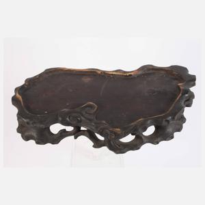 Buddhistische Schnitzerei