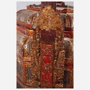 Prachtvoller Hochzeitskorb