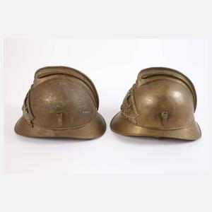 Zwei Feuerwehrhelme Frankreich