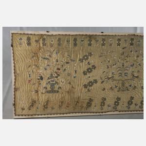 Große Seidenstickerei