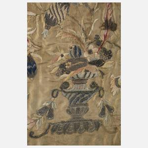 Große Seidenstickerei