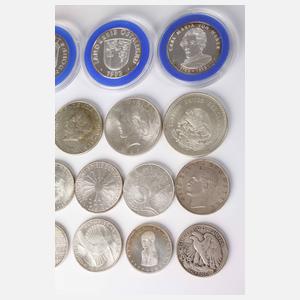 Konvolut Silbermünzen und Medaillen