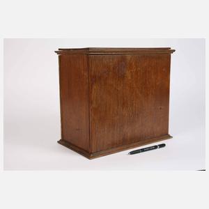 Kleines Münzschränkchen