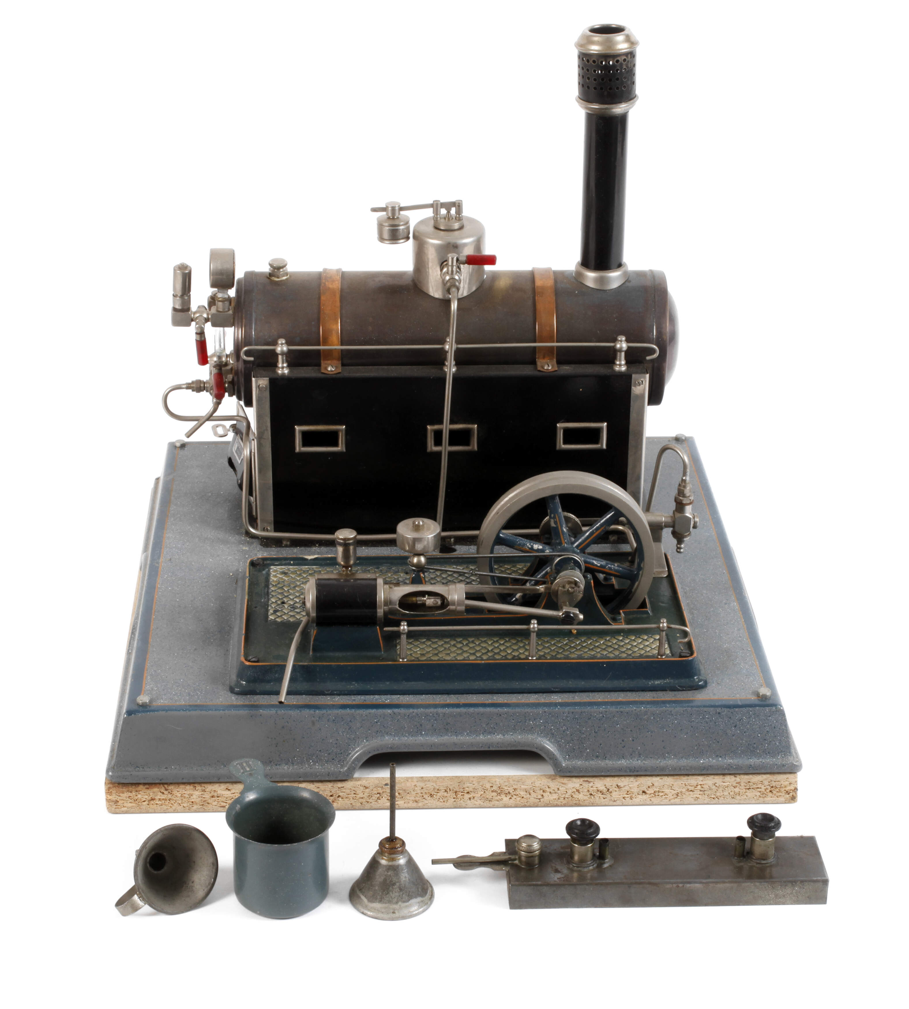 Liegende Märklin Dampfmaschine mit Zubehör