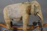Steiff Elefant als Reittier auf Rädern mit Wippe