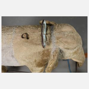 Steiff Elefant als Reittier auf Rädern mit Wippe