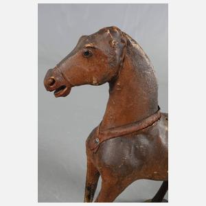 Pferd als Reittier auf Rädern