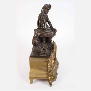 Figurenpendule Dugas a Paris