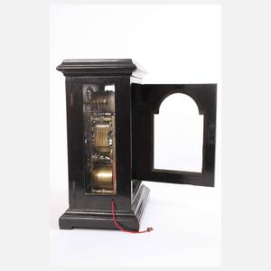 Stutzuhr mit Glockenspiel James Debaufre London