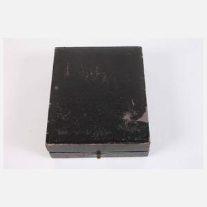 Kleine Tischuhr Jugendstil