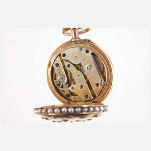 Feine Hängeuhr mit Diamanten und Perlen