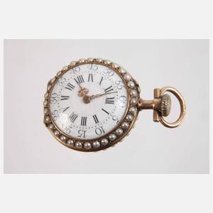 Feine Hängeuhr mit Diamanten und Perlen