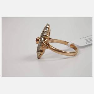 Prächtiger Ring mit Diamanten und Rubin