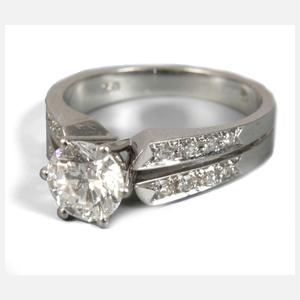 Damenring mit Brillanten von 1,03 ct