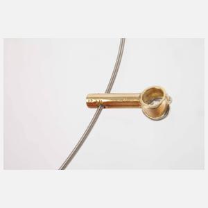 Brillantanhänger an Stahlreif