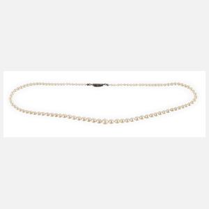 Feines Perlencollier