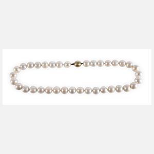Große Perlenkette