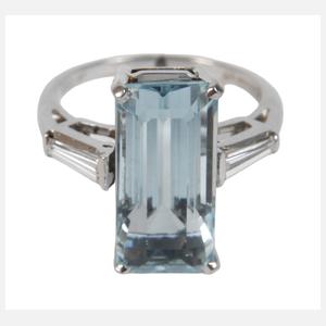 Hochwertiger Ring mit Aquamarin und Diamanten