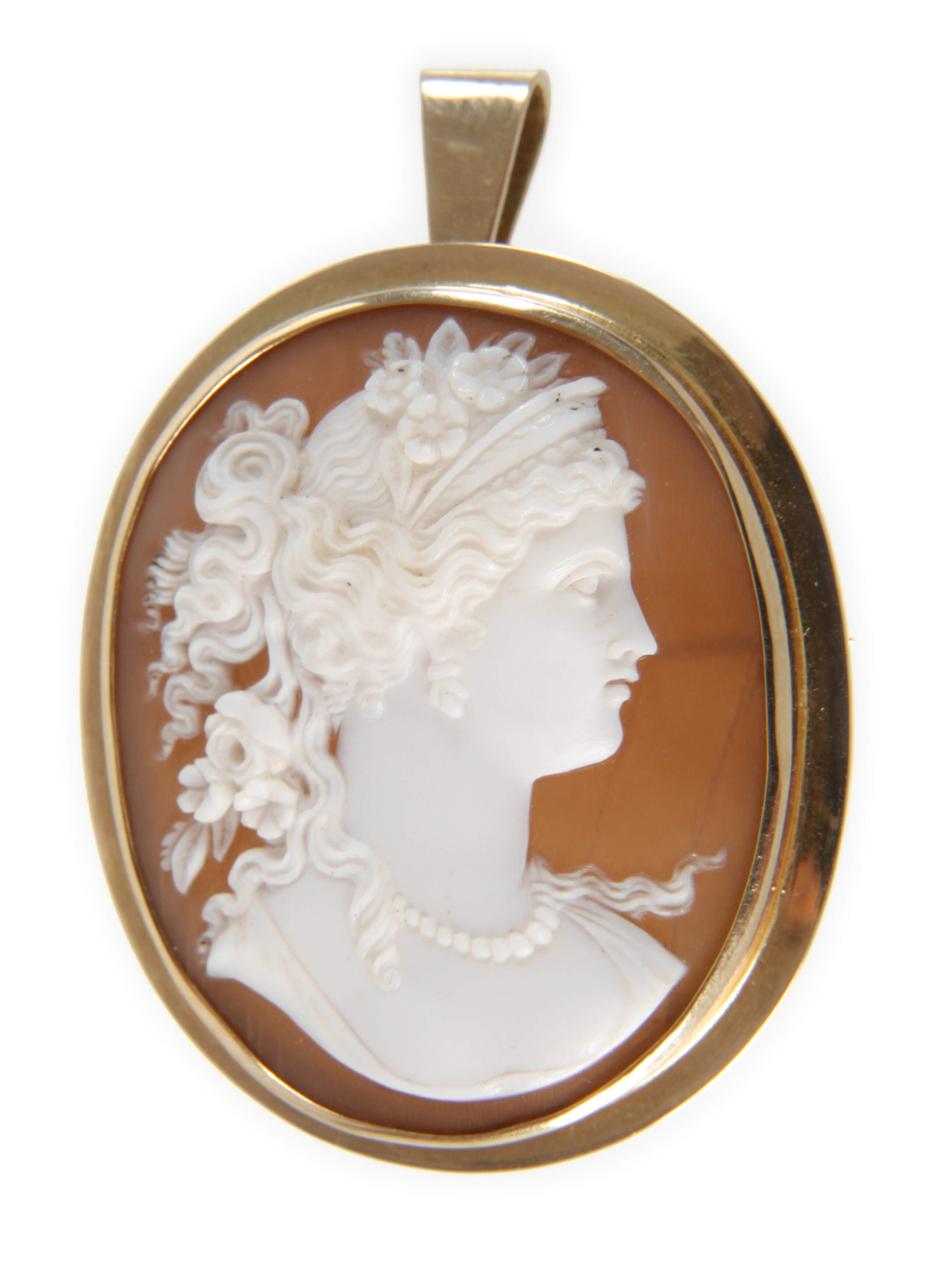 Anhänger mit Muschelkamee