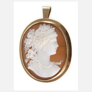 Anhänger mit Muschelkamee