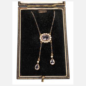 Collier mit Perlen und Amethysten