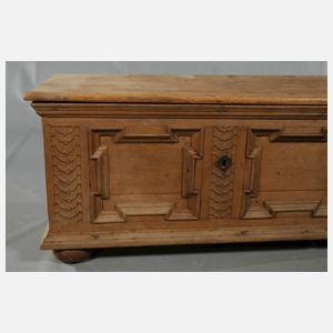 Flachdeckeltruhe barock