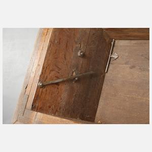 Flachdeckeltruhe barock