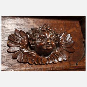 Halbschrank im Renaissancestil