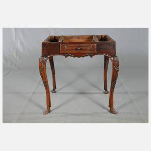 Rehfußtischchen barock