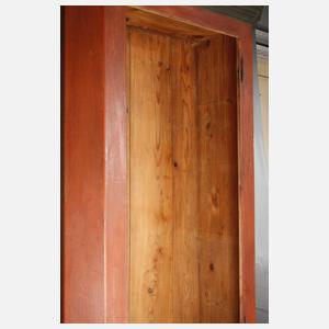 Kleiner Bauernschrank