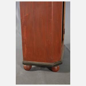Kleiner Bauernschrank