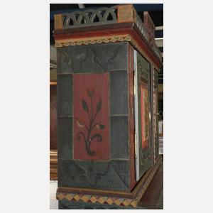 Bäuerliche Aufsatzkommode