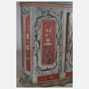 Bauernschrank barock