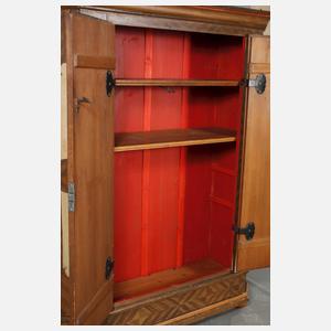 Spätbarocker Bauernschrank