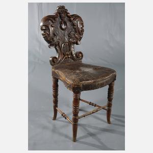 Vier Brettstühle im Renaissancestil