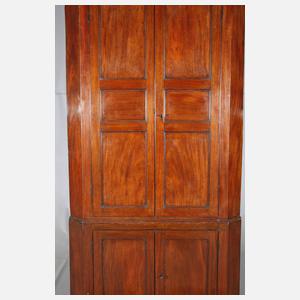 Eckschrank Klassizismus