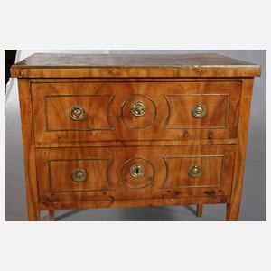 Kleine Empirekommode