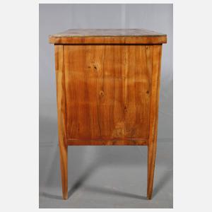 Kleine Empirekommode