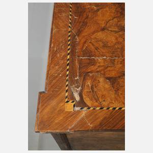 Klassizistische Kommode