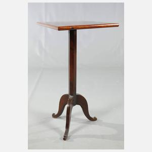 Beistelltisch mit Architekturszene