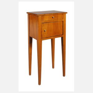 Nachtkästchen Biedermeier
