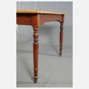 Großer Kneipentisch