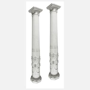 Paar dekorative Säulen