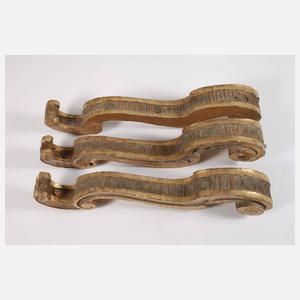 Konvolut vergoldete Schnitzereien