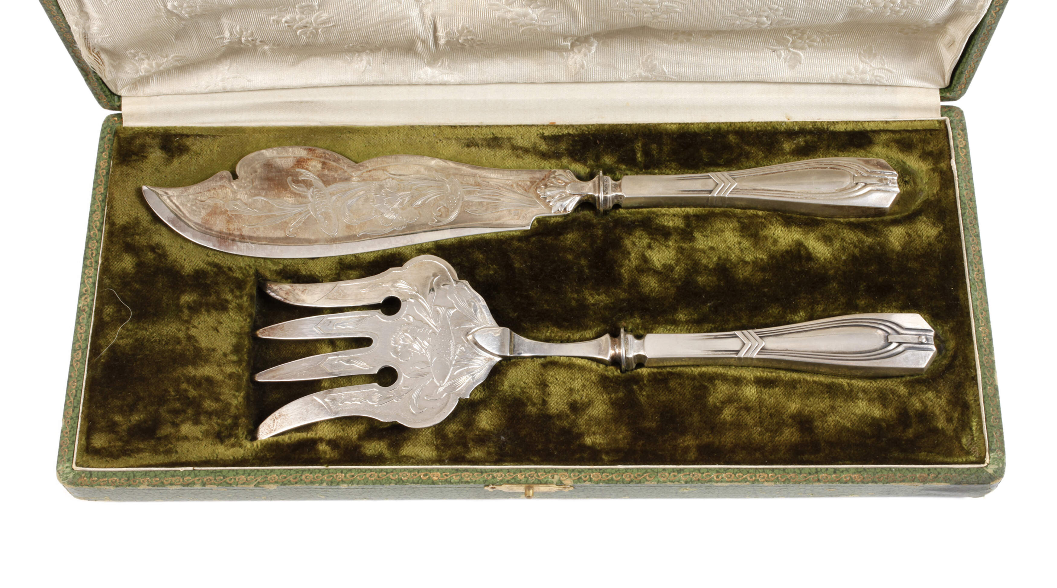 Silber zwei Vorlegeteile im Etui