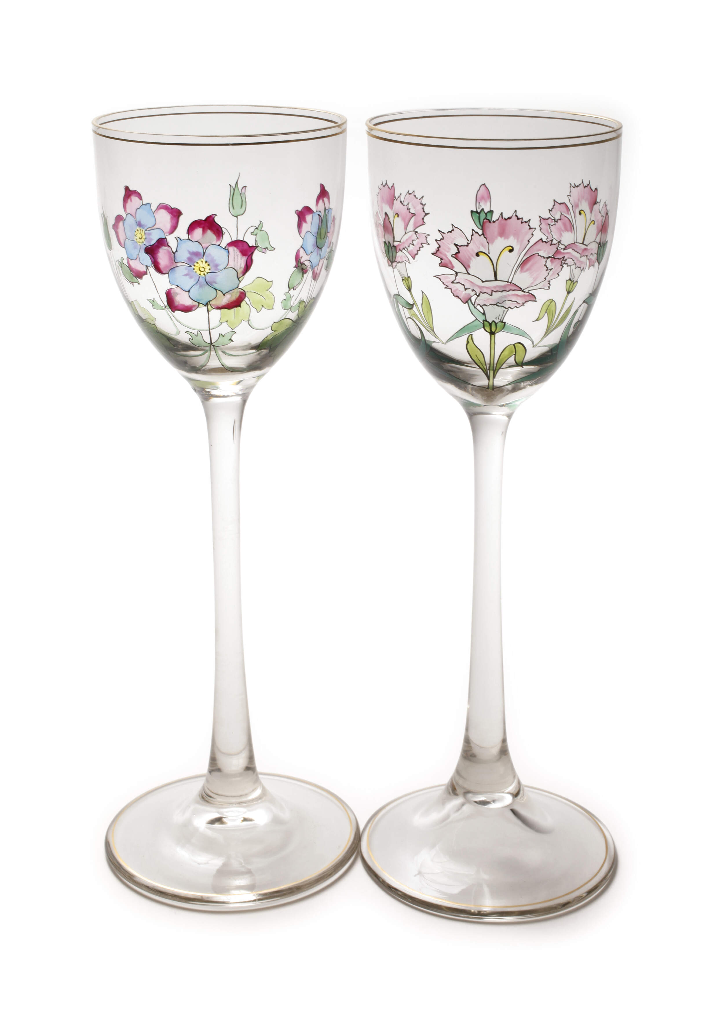 Zwei elegante Weinrömer